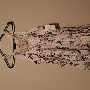 NWT Madison Paige Dress.  Medium